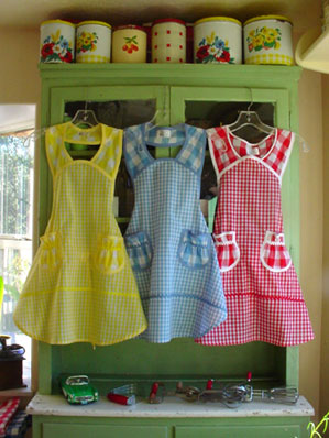 1940 kids aprons