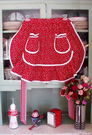 1943 Retro Red poka dot half apron