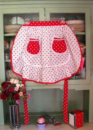 White Red polka Dot 1943 Ruffle Half Apron