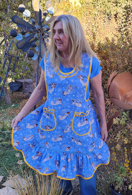 Aunt Rosie ruffle apron with angels